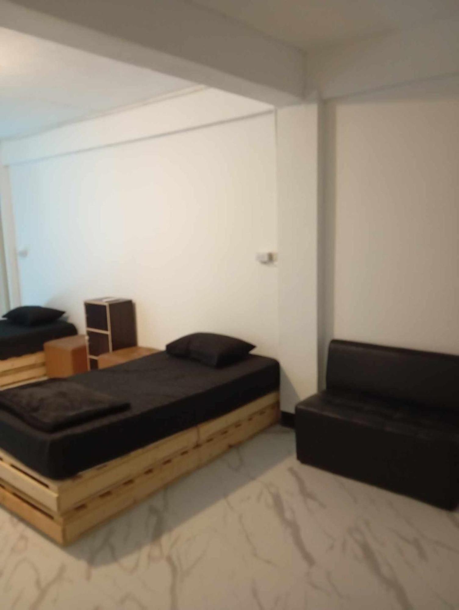 Lita Guesthouse 치앙마이 외부 사진