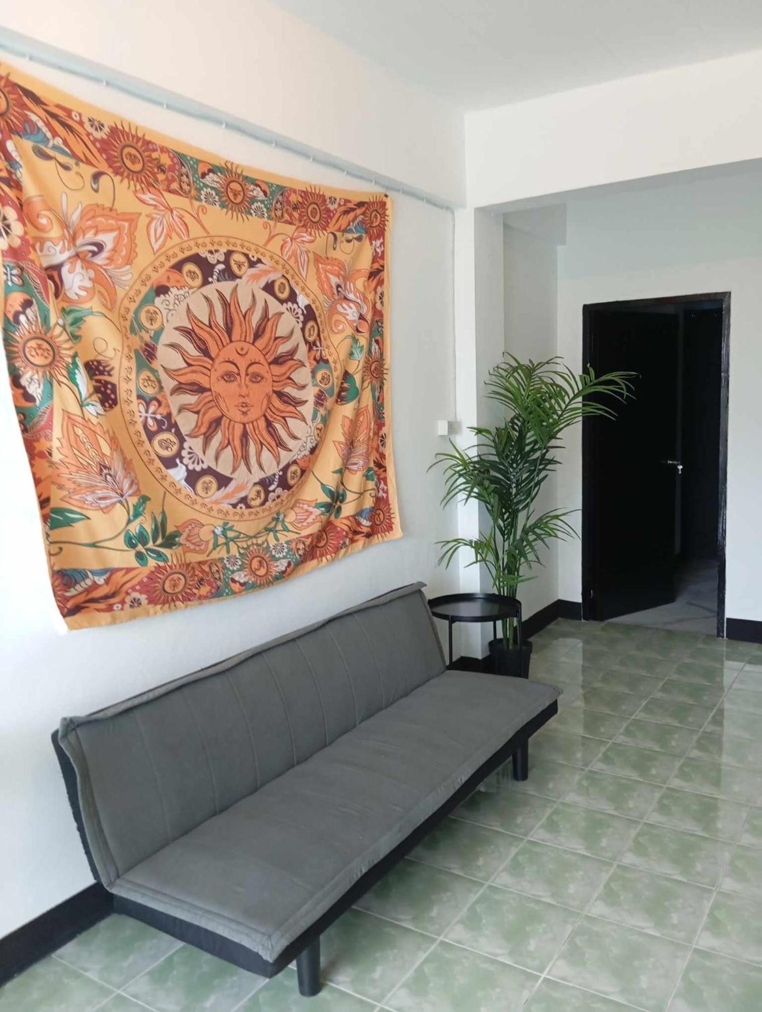 Lita Guesthouse 치앙마이 외부 사진