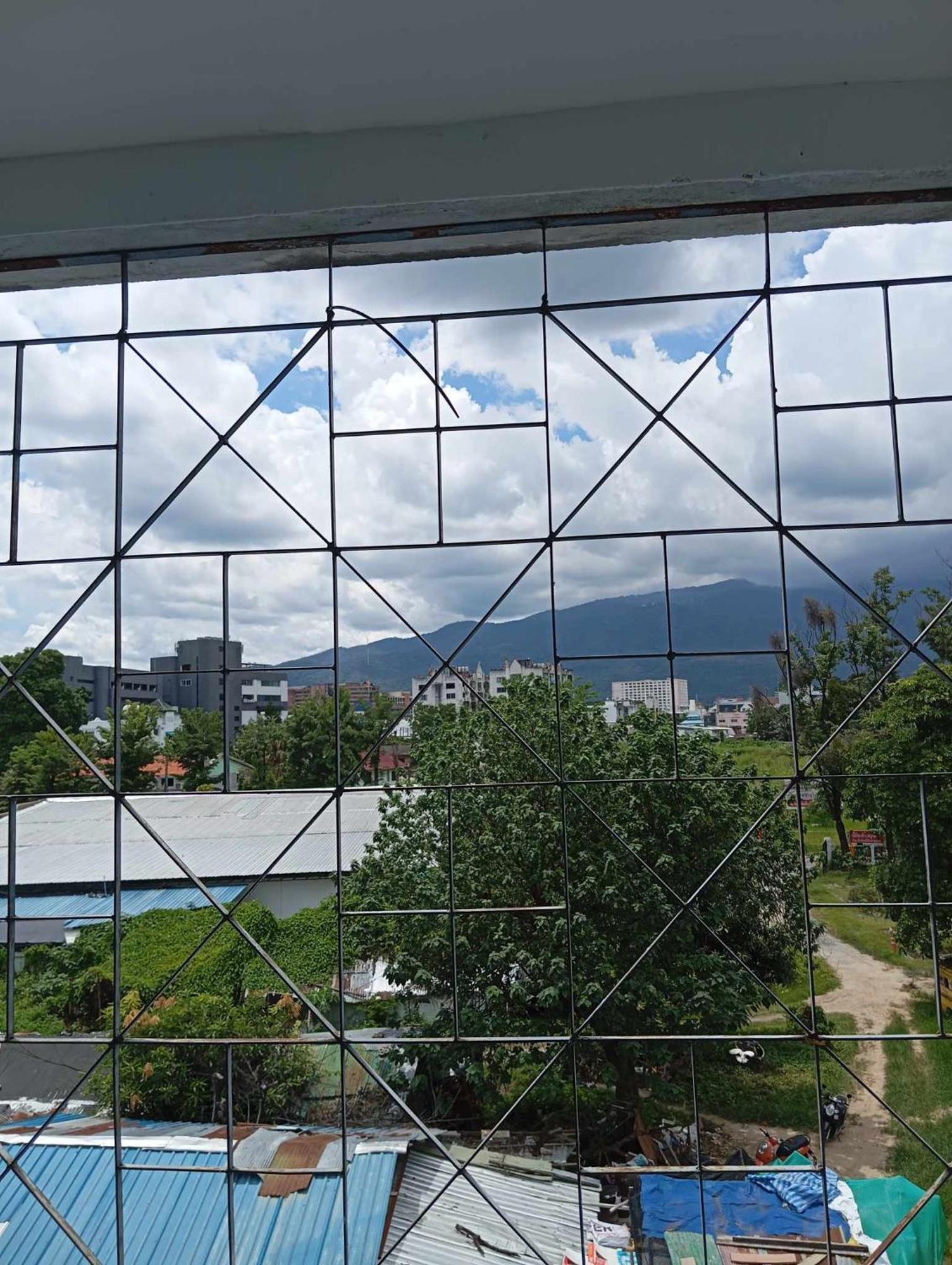 Lita Guesthouse 치앙마이 외부 사진